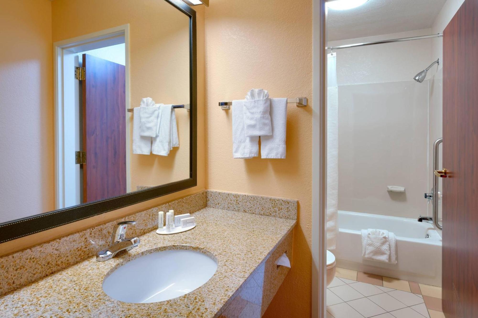 Fairfield Inn By Marriott Provo Bagian luar foto