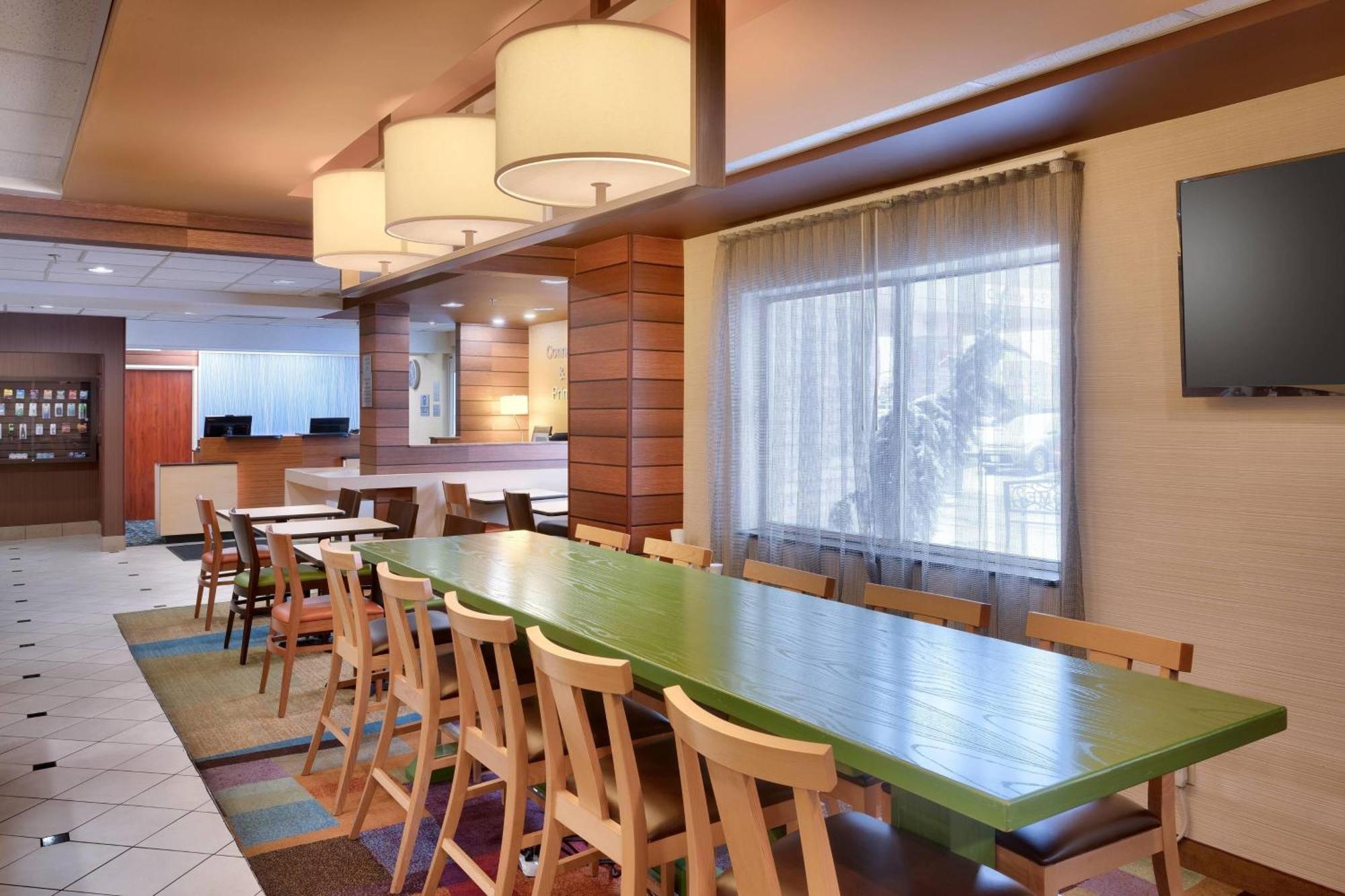 Fairfield Inn By Marriott Provo Bagian luar foto